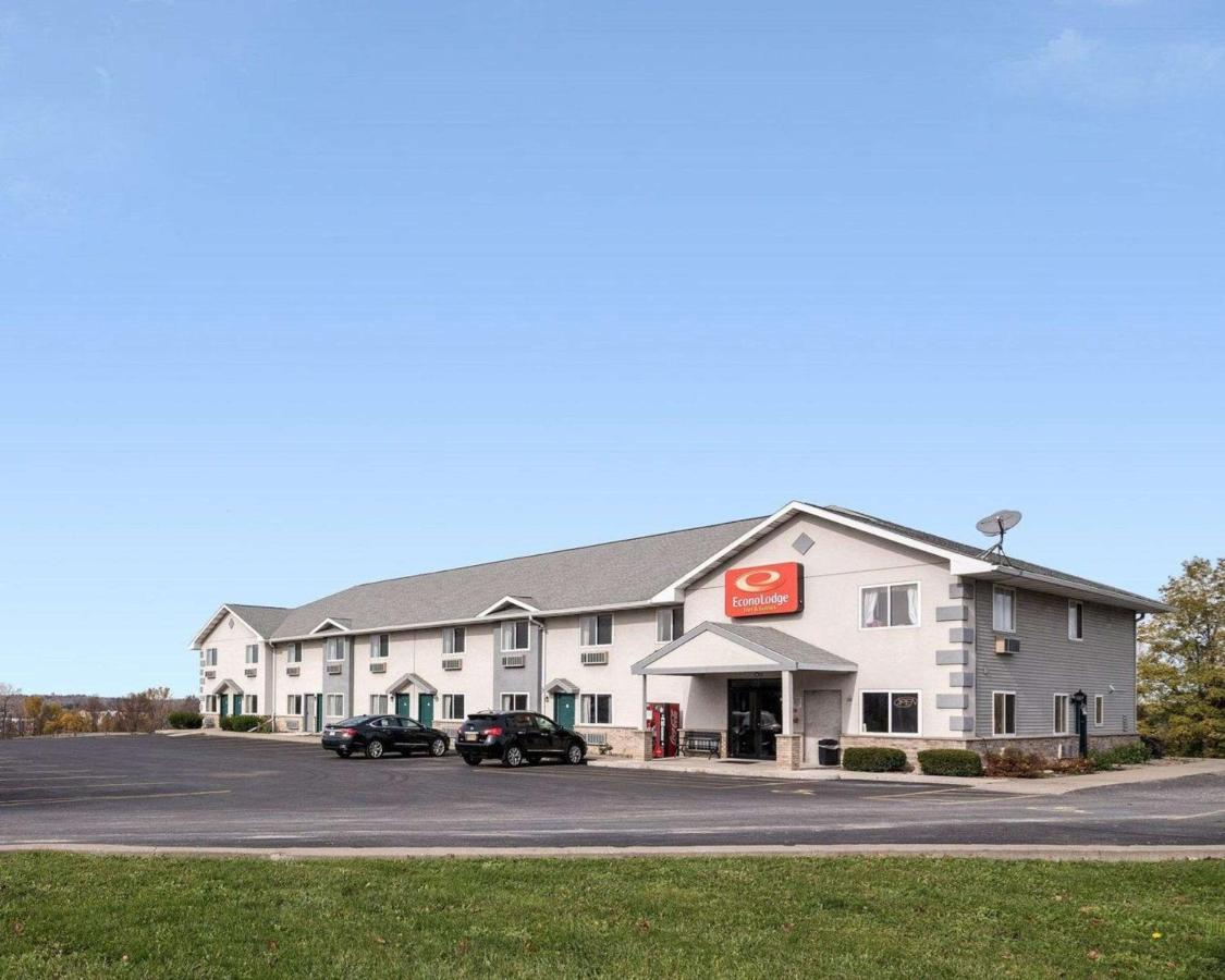 Econo Lodge Inn & Suites Canandaigua Buitenkant foto