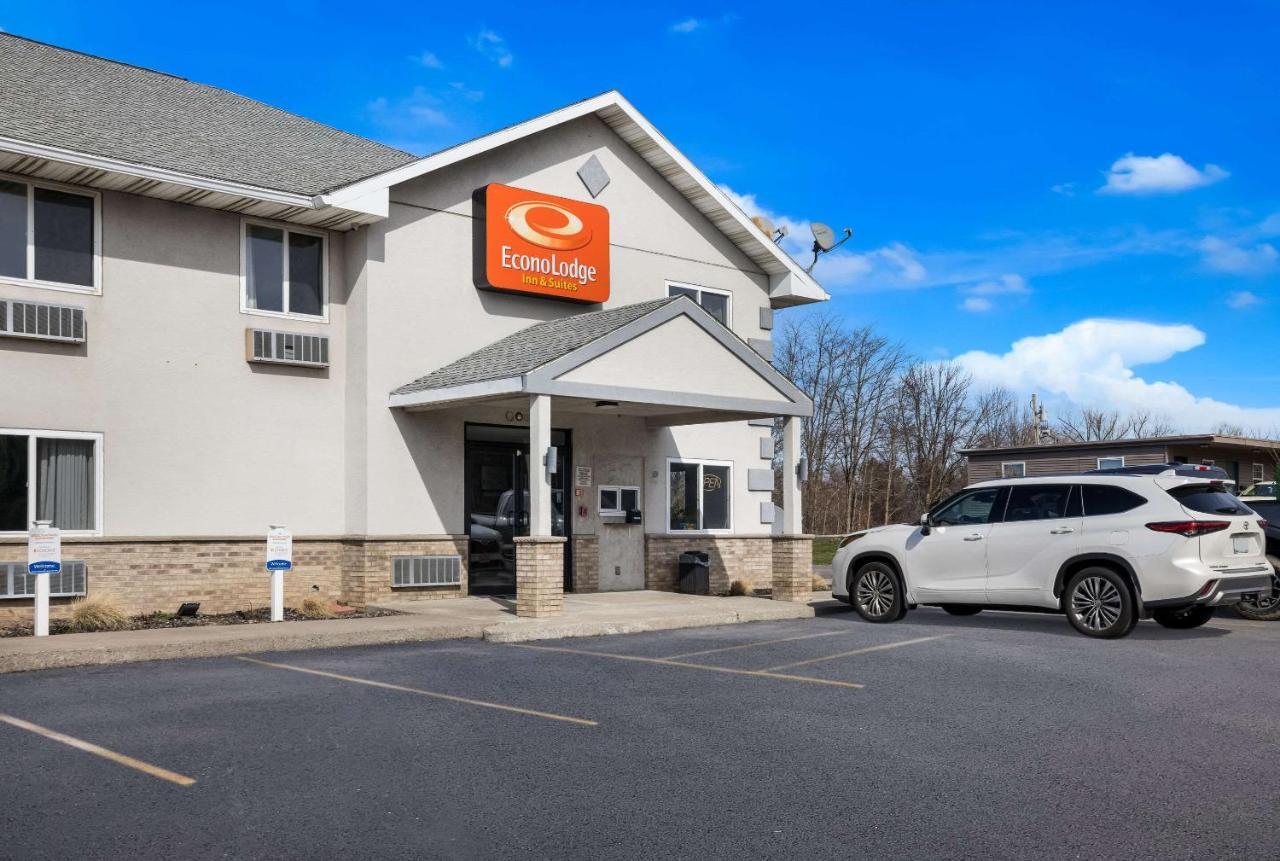 Econo Lodge Inn & Suites Canandaigua Buitenkant foto