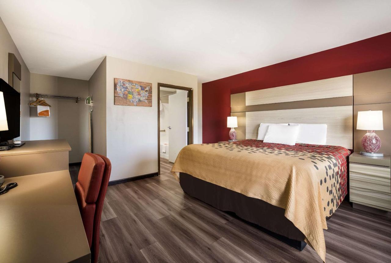 Econo Lodge Inn & Suites Canandaigua Buitenkant foto