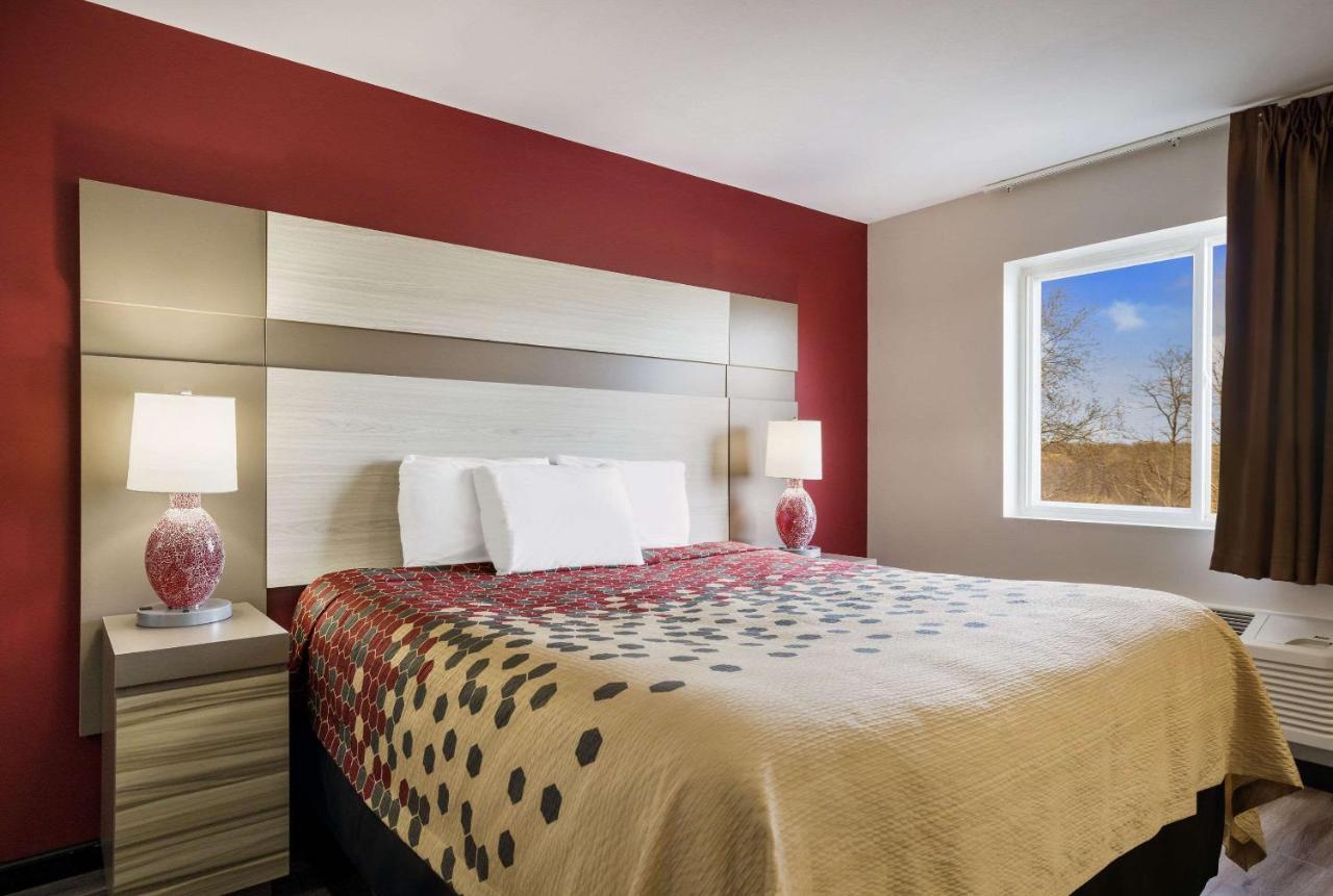 Econo Lodge Inn & Suites Canandaigua Buitenkant foto