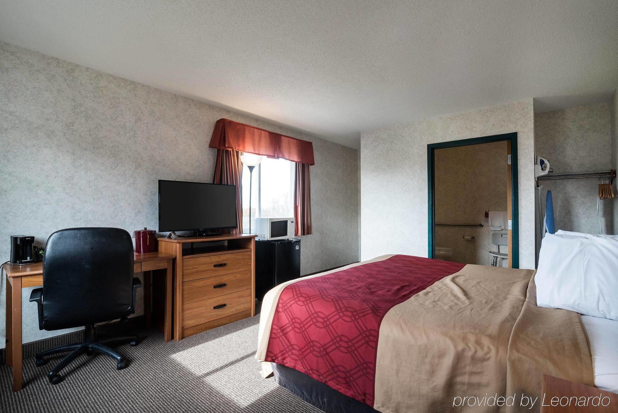 Econo Lodge Inn & Suites Canandaigua Buitenkant foto