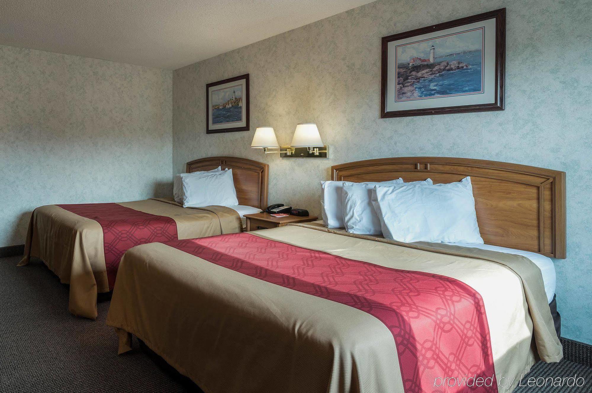 Econo Lodge Inn & Suites Canandaigua Buitenkant foto